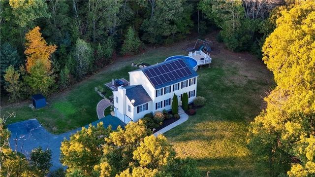 15 Victoria Lane, Scituate, RI 02831