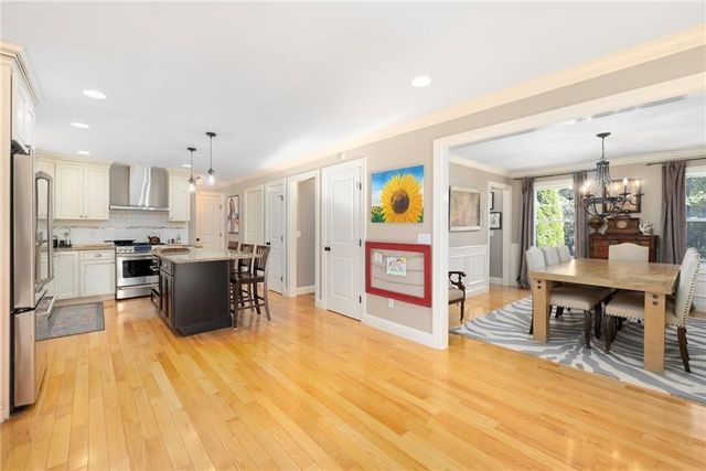 15 Victoria Lane, Scituate, RI 02831