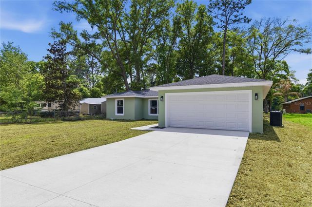 5894 NW 63RD PLACE, Ocala, FL 34482
