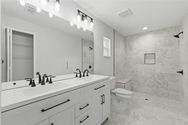 5894 NW 63RD PLACE, Ocala, FL 34482
