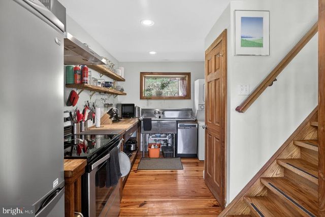 6261 S PAGE VALLEY RD, Luray, VA 22835