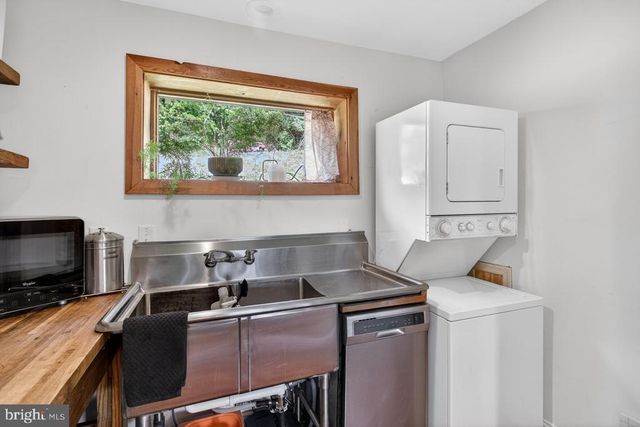 6261 S PAGE VALLEY RD, Luray, VA 22835