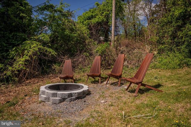 6261 S PAGE VALLEY RD, Luray, VA 22835