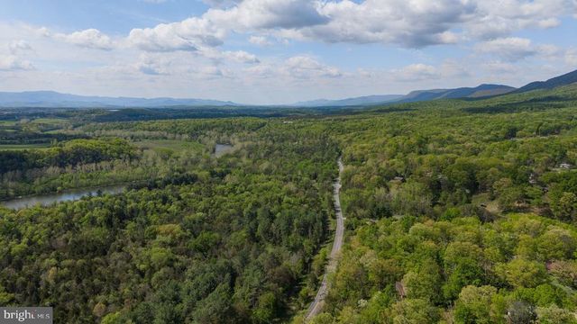 6261 S PAGE VALLEY RD, Luray, VA 22835