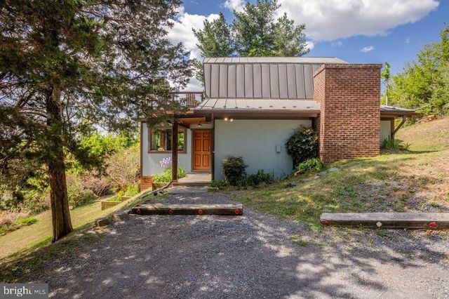 6261 S PAGE VALLEY RD, Luray, VA 22835