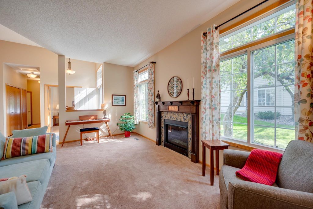 2489 Lockwood Drive 55, Mendota Heights, MN 55120 — photo 4