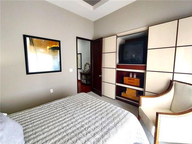 3334 Peachtree Road NE 1712, Atlanta, GA 30326