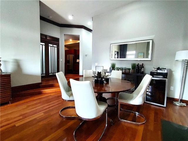 3334 Peachtree Road NE 1712, Atlanta, GA 30326