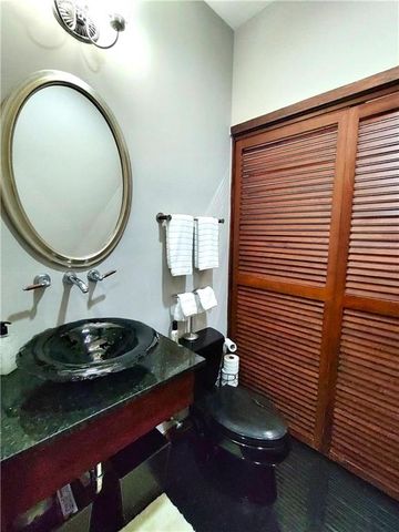 3334 Peachtree Road NE 1712, Atlanta, GA 30326