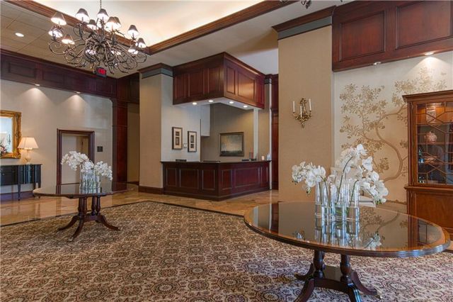 3334 Peachtree Road NE 1712, Atlanta, GA 30326