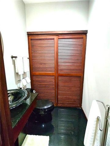 3334 Peachtree Road NE 1712, Atlanta, GA 30326