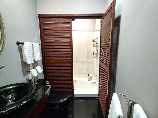 3334 Peachtree Road NE 1712, Atlanta, GA 30326