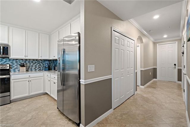 9596 Trevi CT 5422, Naples, FL 34113