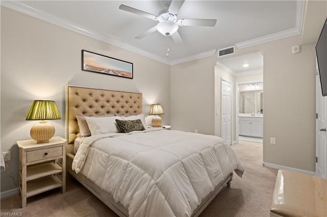 9596 Trevi CT 5422, Naples, FL 34113