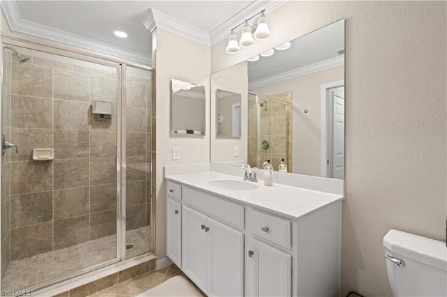 9596 Trevi CT 5422, Naples, FL 34113