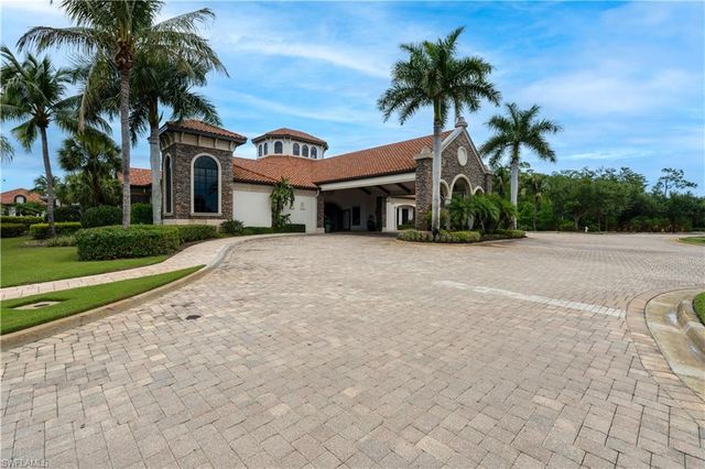 9596 Trevi CT 5422, Naples, FL 34113