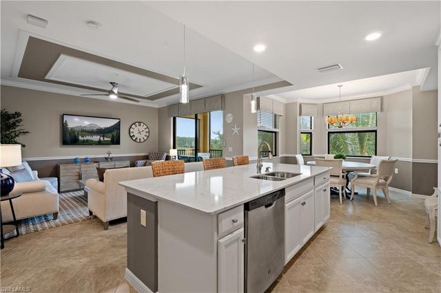 9596 Trevi CT 5422, Naples, FL 34113