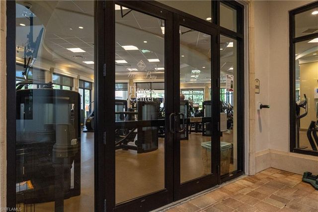 9596 Trevi CT 5422, Naples, FL 34113