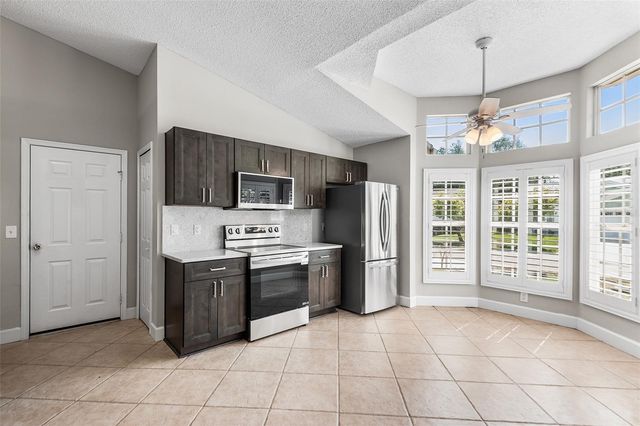 4011 LEVONSHIRE PLACE, Valrico, FL 33596