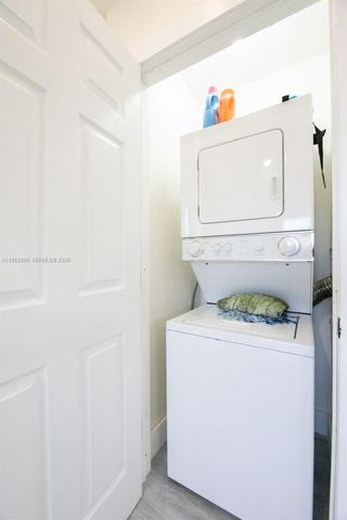 742 NW 70th St, Miami, FL 33150