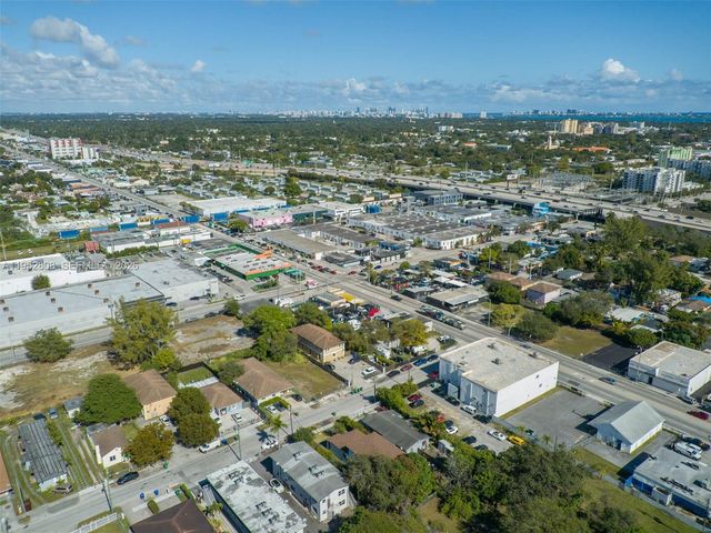 742 NW 70th St, Miami, FL 33150