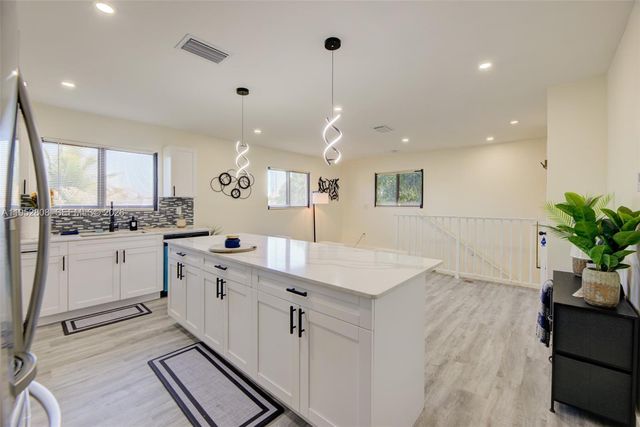 742 NW 70th St, Miami, FL 33150