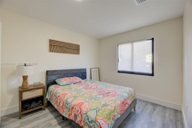 742 NW 70th St, Miami, FL 33150