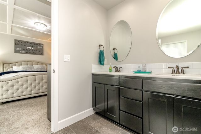 8872 Selbo Peak Place NW, Bremerton, WA 98311