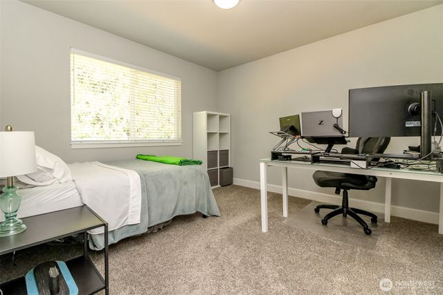 8872 Selbo Peak Place NW, Bremerton, WA 98311