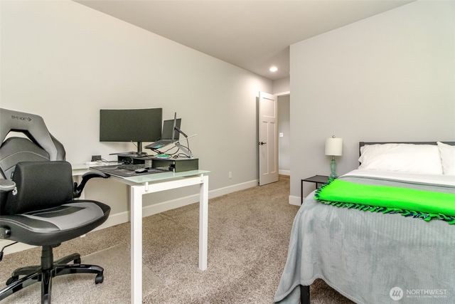 8872 Selbo Peak Place NW, Bremerton, WA 98311