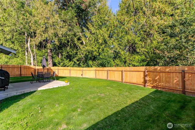 8872 Selbo Peak Place NW, Bremerton, WA 98311