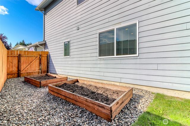 8872 Selbo Peak Place NW, Bremerton, WA 98311