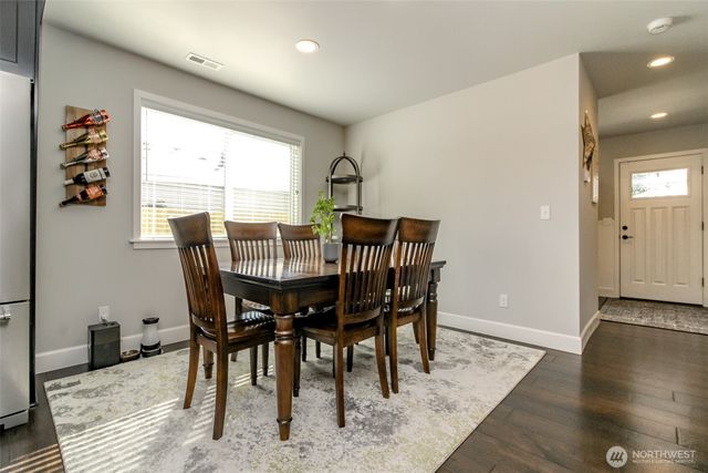 8872 Selbo Peak Place NW, Bremerton, WA 98311