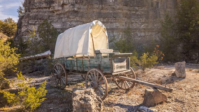 20615 Table Rock Ridge Road, Shell Knob, MO 65747