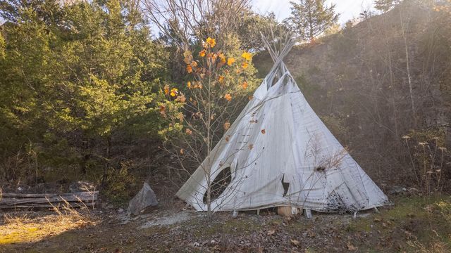 20615 Table Rock Ridge Road, Shell Knob, MO 65747