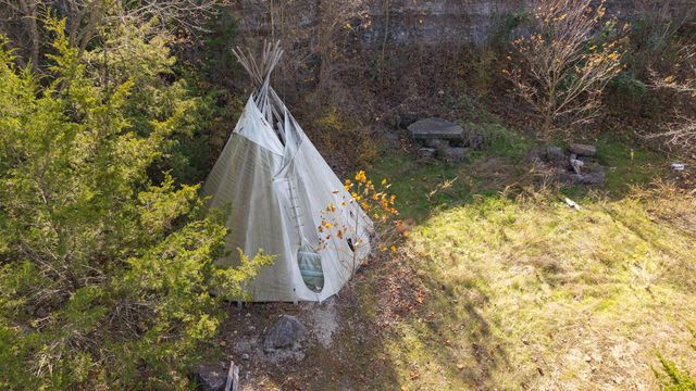 20615 Table Rock Ridge Road, Shell Knob, MO 65747