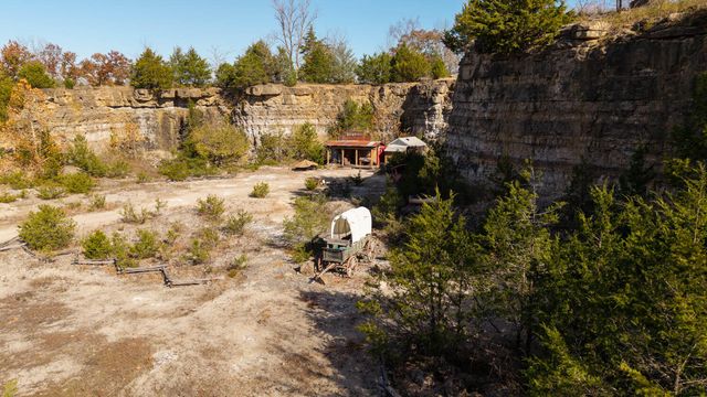 20615 Table Rock Ridge Road, Shell Knob, MO 65747