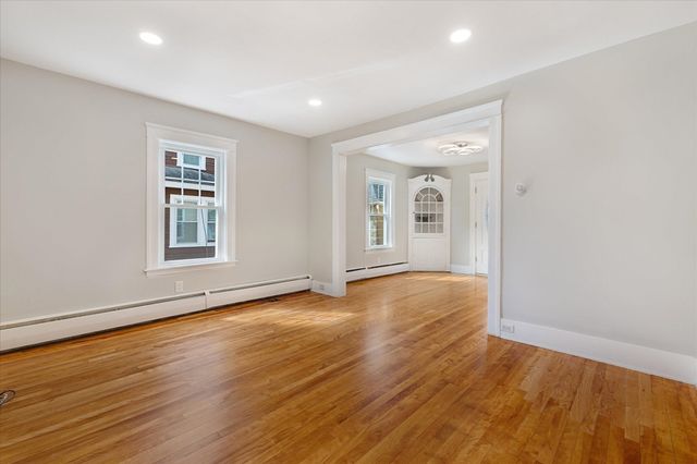 308 Bridle Path, Worcester, MA 01604