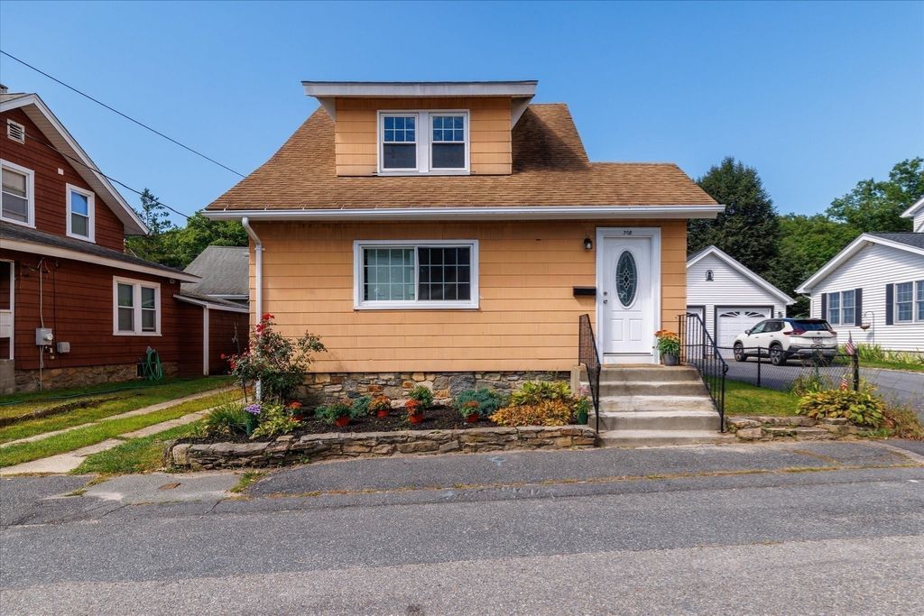 308 Bridle Path, Worcester, MA 01604