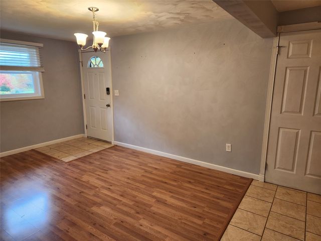 70 ROBISON Road W, Erie, PA 16509