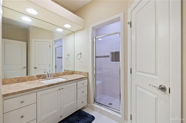 521 E Thornhill Avenue, Mcallen, TX 78503