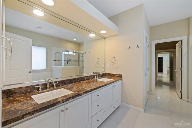 521 E Thornhill Avenue, Mcallen, TX 78503