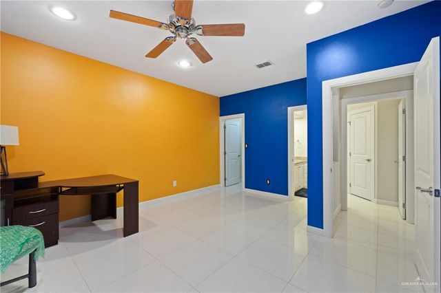 521 E Thornhill Avenue, Mcallen, TX 78503