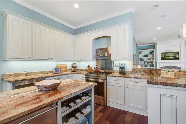 364 Evian Way, Mount Pleasant, SC 29464