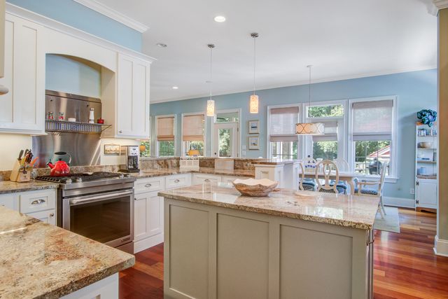 364 Evian Way, Mount Pleasant, SC 29464