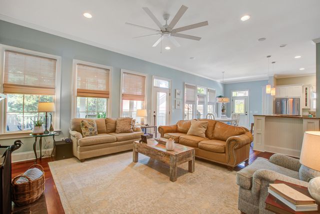 364 Evian Way, Mount Pleasant, SC 29464