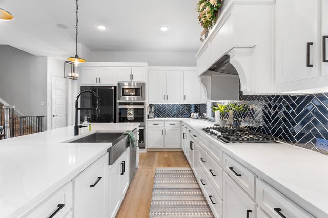 1898 Tumblegrass Road, Frisco, TX 75033