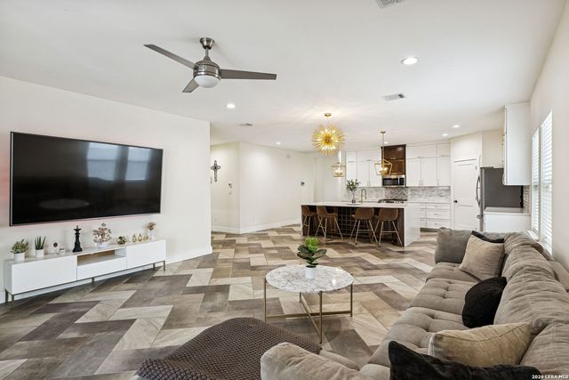 303 Pendleton Ave, San Antonio, TX 78204