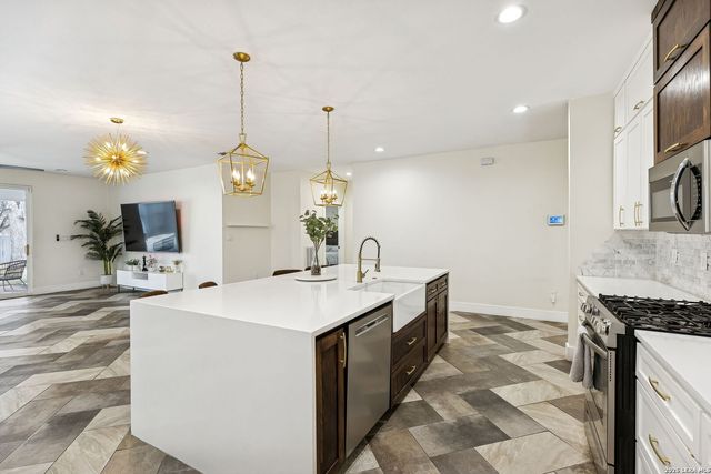 303 Pendleton Ave, San Antonio, TX 78204