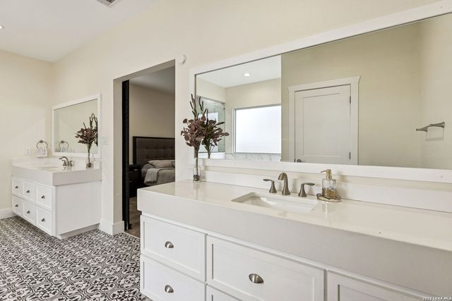 303 Pendleton Ave, San Antonio, TX 78204